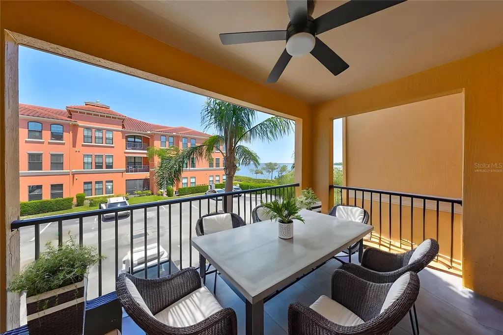 2739 Via Capri Clearwater FL 33764