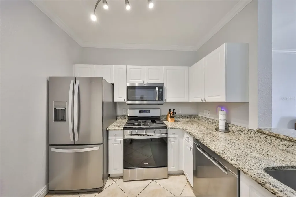 2739 Via Capri Clearwater FL 33764