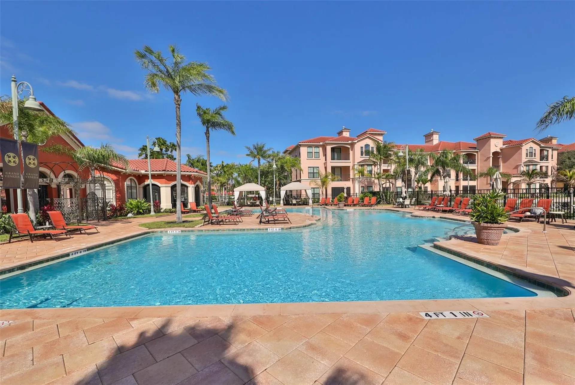 2739 Via Capri Clearwater FL 33764