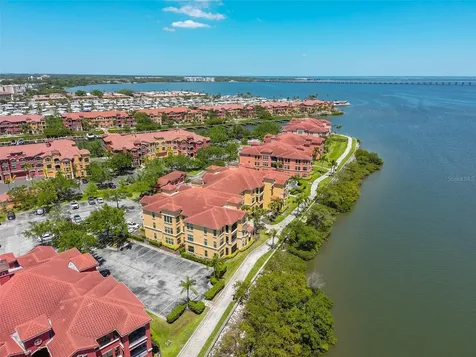 2739 Via Capri Clearwater FL 33764