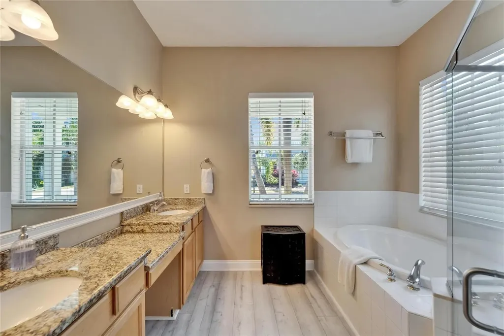 426 Islebay Drive Apollo Beach FL 33572