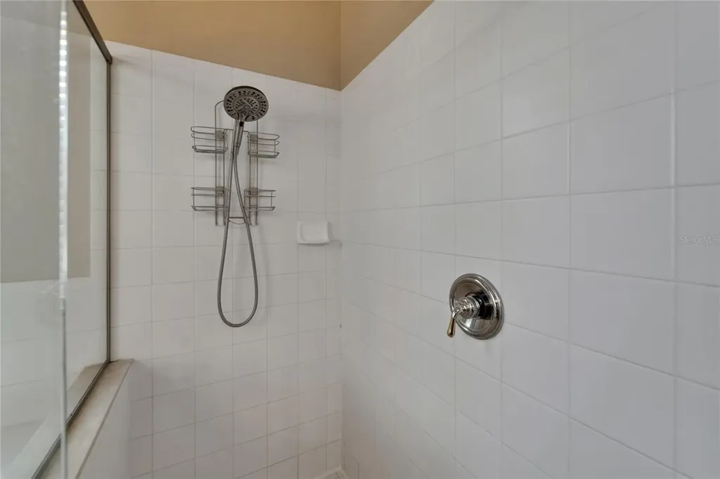 426 Islebay Drive Apollo Beach FL 33572