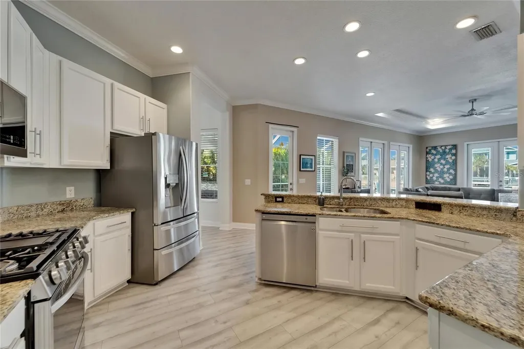 426 Islebay Drive Apollo Beach FL 33572