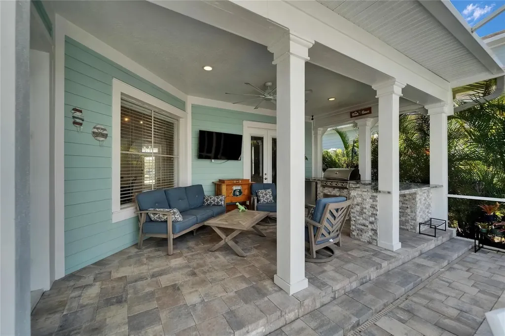 426 Islebay Drive Apollo Beach FL 33572