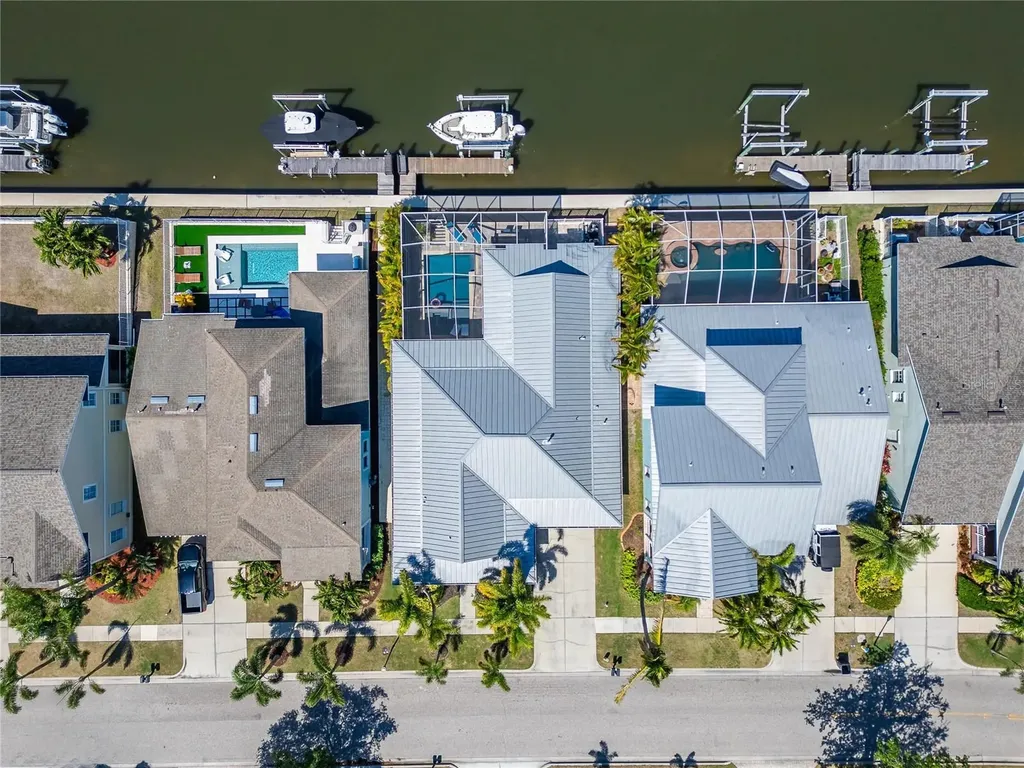 426 Islebay Drive Apollo Beach FL 33572