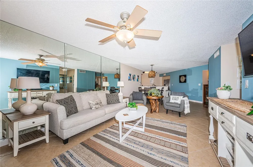 6191 Bahia Del Mar Boulevard St Petersburg FL 33715
