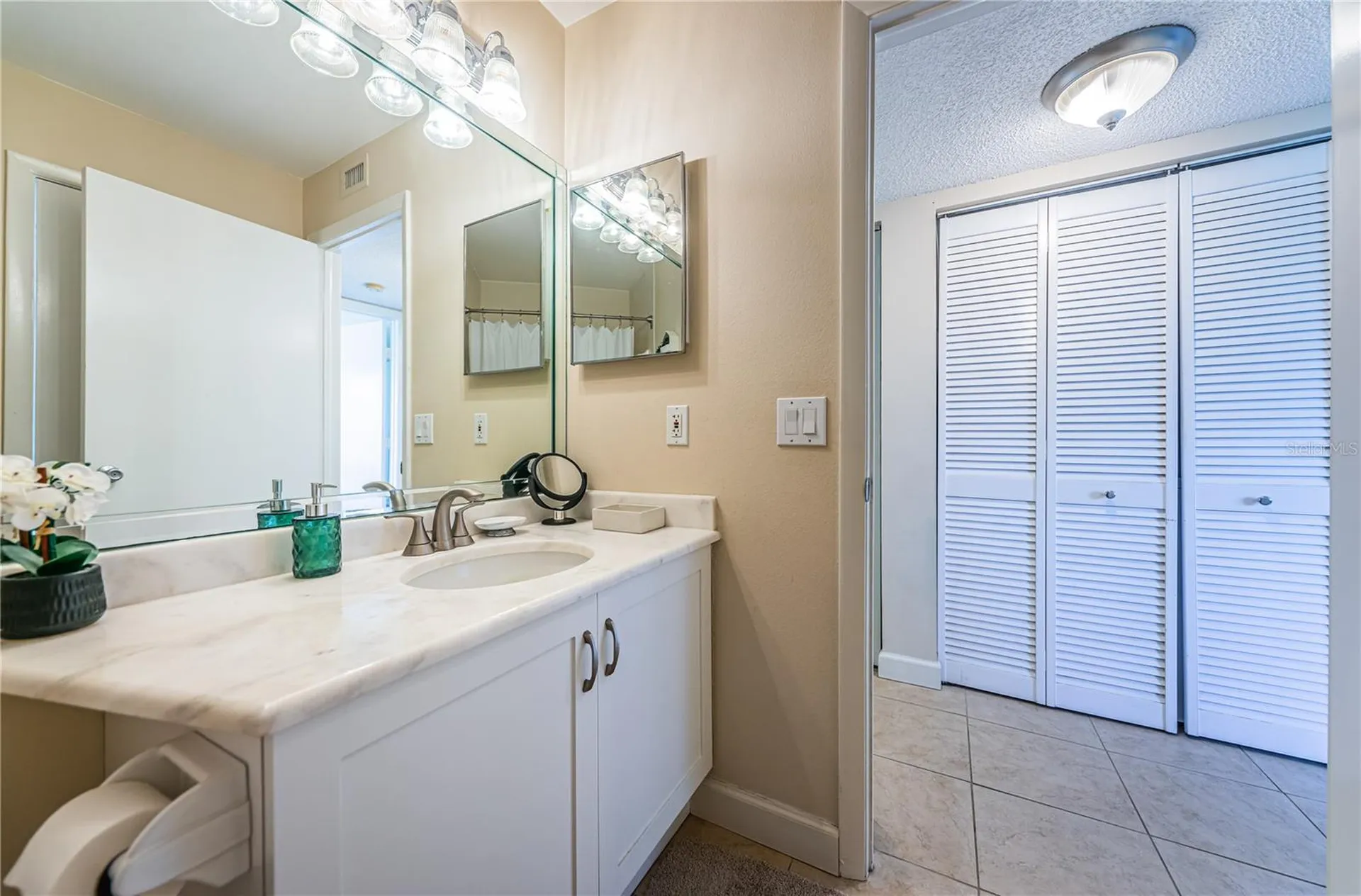 6191 Bahia Del Mar Boulevard St Petersburg FL 33715