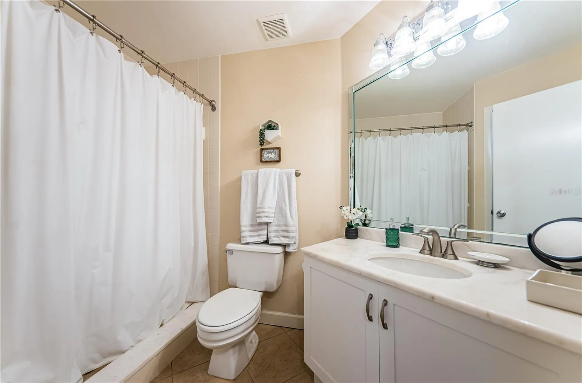 6191 Bahia Del Mar Boulevard St Petersburg FL 33715