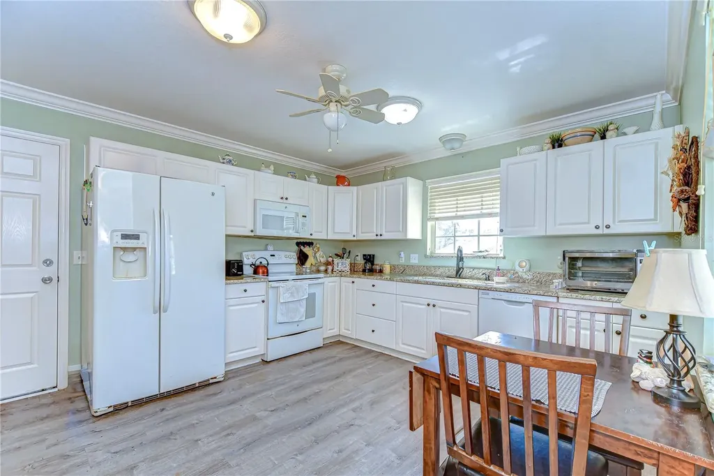 5906 Greenbriar Court Zephyrhills FL 33542