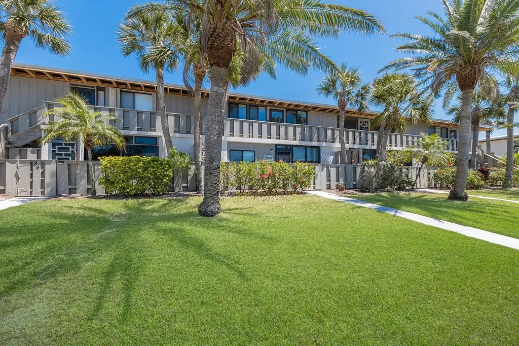 6400 Flotilla Drive Holmes Beach FL 34217