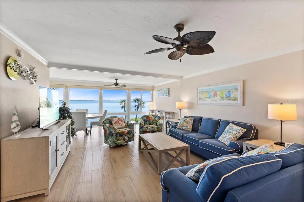 6400 Flotilla Drive Holmes Beach FL 34217