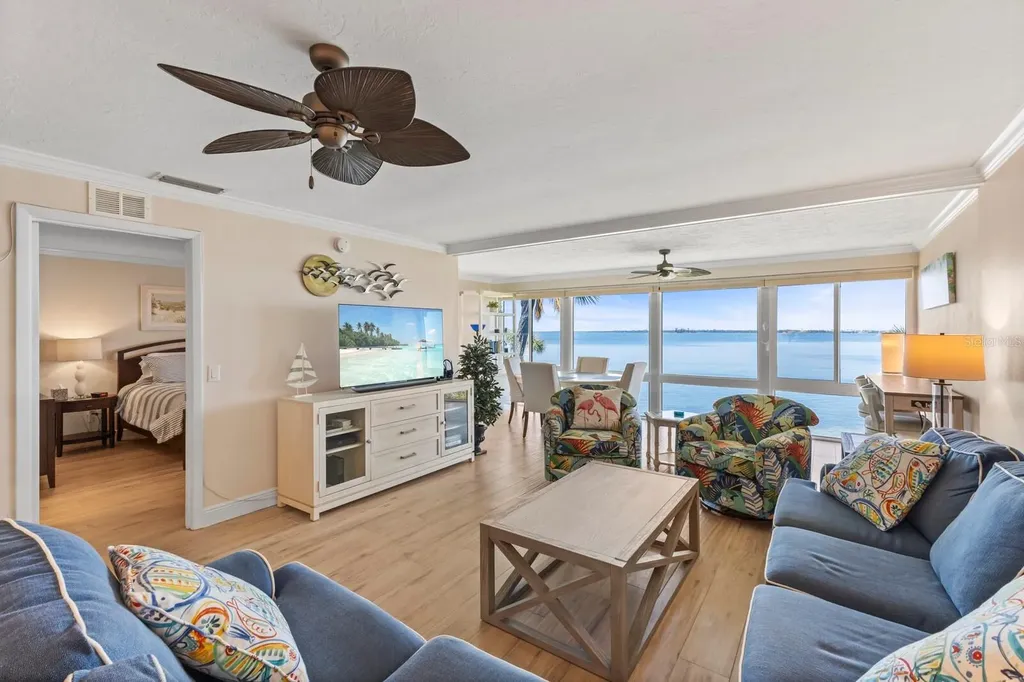 6400 Flotilla Drive Holmes Beach FL 34217