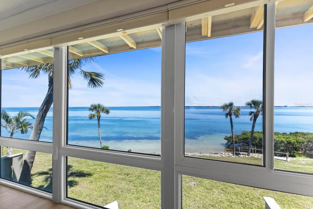 6400 Flotilla Drive Holmes Beach FL 34217