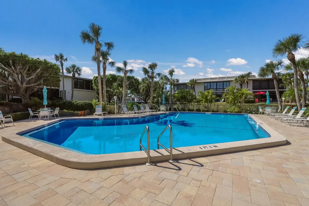 6400 Flotilla Drive Holmes Beach FL 34217
