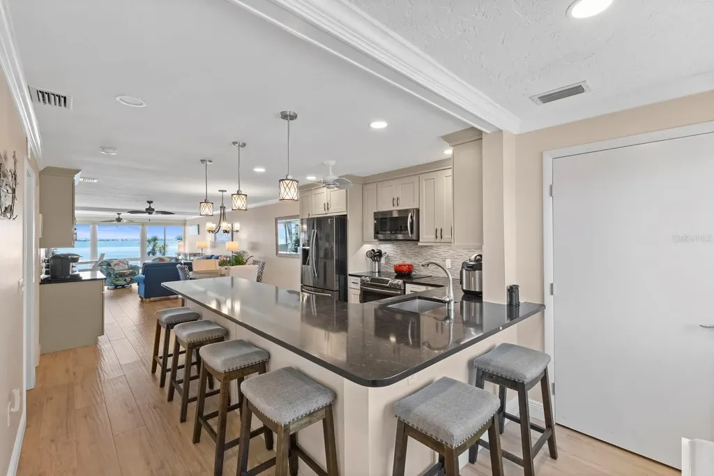 6400 Flotilla Drive Holmes Beach FL 34217