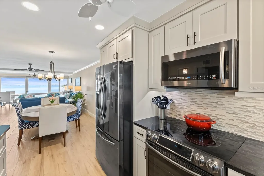 6400 Flotilla Drive Holmes Beach FL 34217