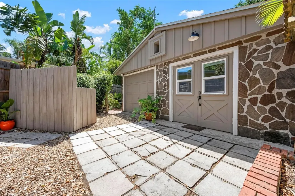 528 45th Street Sarasota FL 34234