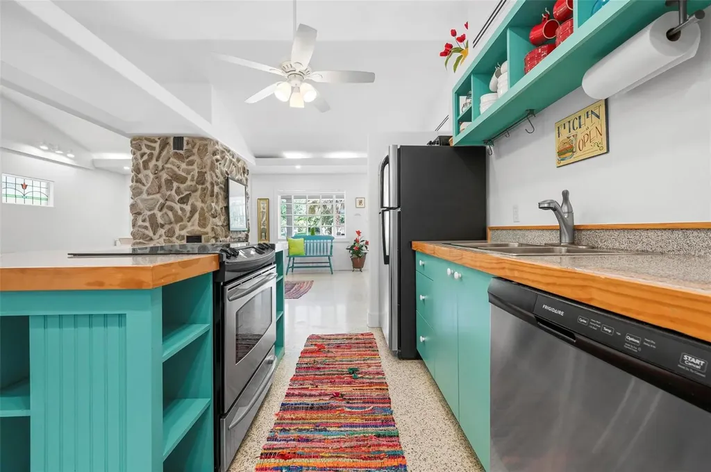 528 45th Street Sarasota FL 34234