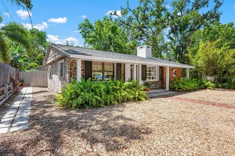 528 45th Street Sarasota FL 34234