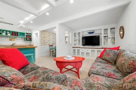 528 45th Street Sarasota FL 34234