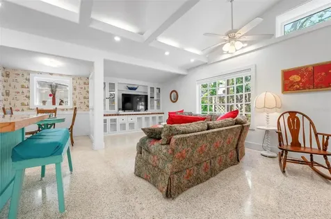 528 45th Street Sarasota FL 34234