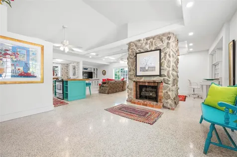 528 45th Street Sarasota FL 34234