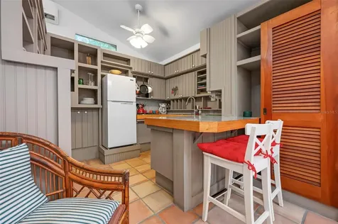 528 45th Street Sarasota FL 34234