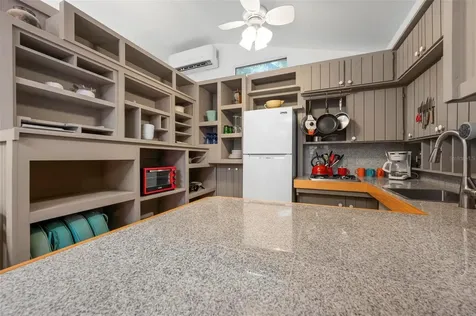 528 45th Street Sarasota FL 34234