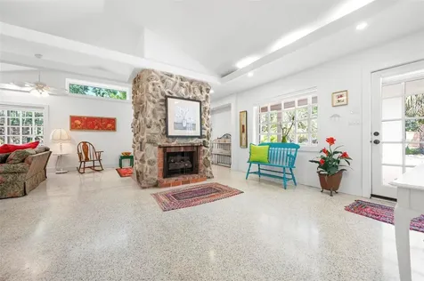 528 45th Street Sarasota FL 34234