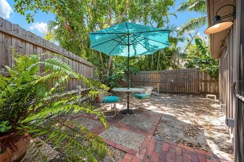 528 45th Street Sarasota FL 34234