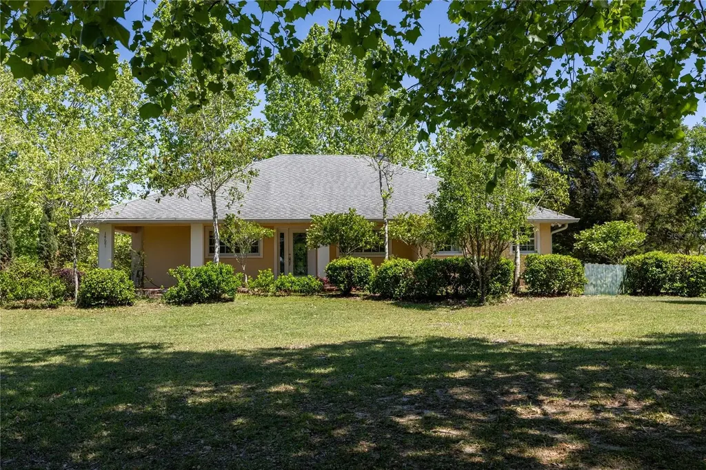 14681 NW 232nd Street High Springs FL 32643