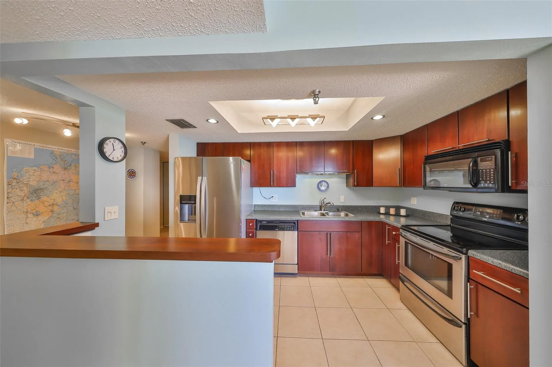 7430 Sunshine Skyway Lane S St Petersburg FL 33711