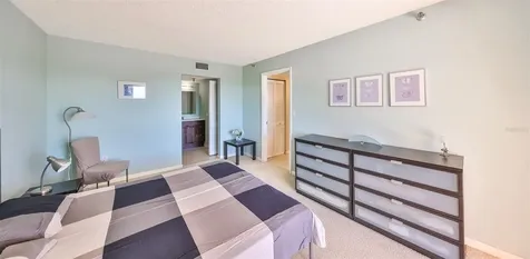 7430 Sunshine Skyway Lane S St Petersburg FL 33711