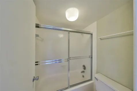 7430 Sunshine Skyway Lane S St Petersburg FL 33711