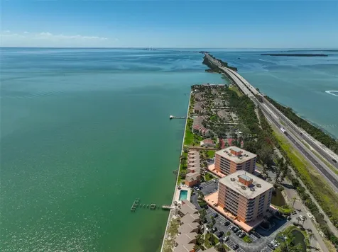 7430 Sunshine Skyway Lane S St Petersburg FL 33711