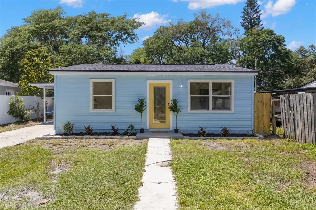 1974 N Betty Lane Clearwater FL 33755
