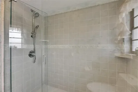 927 Golf Island Drive Apollo Beach FL 33572