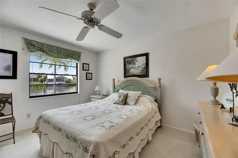 927 Golf Island Drive Apollo Beach FL 33572