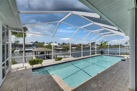 927 Golf Island Drive Apollo Beach FL 33572