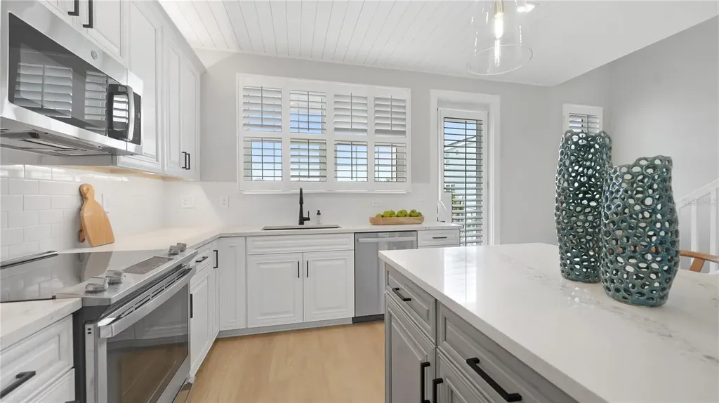12435 Dockside Terrace Cortez FL 34215
