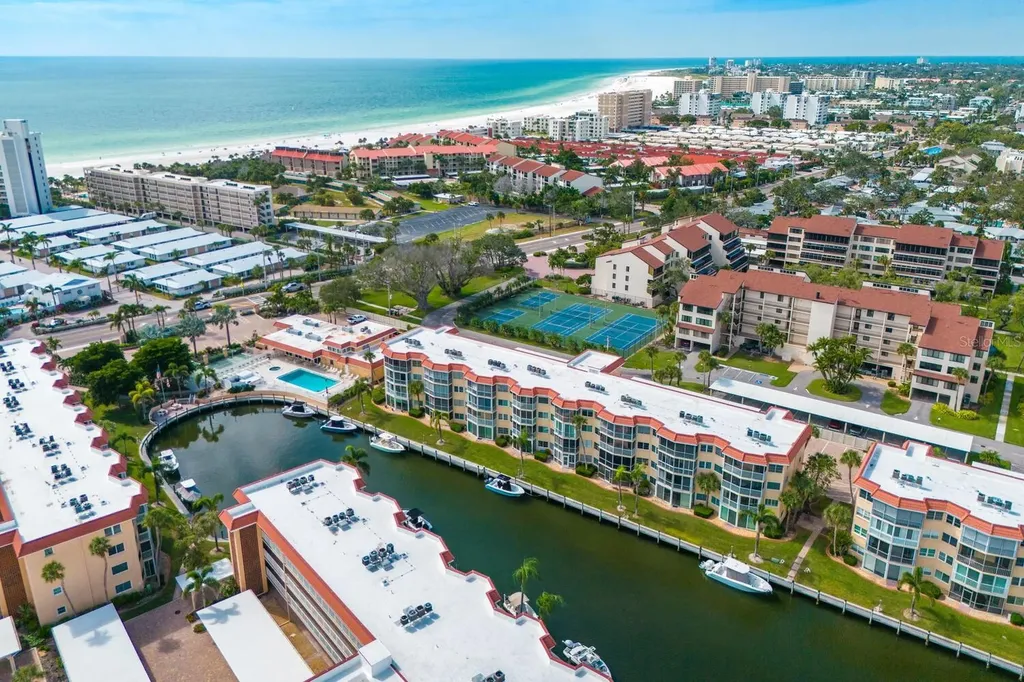 1250 N Portofino Drive Sarasota FL 34242