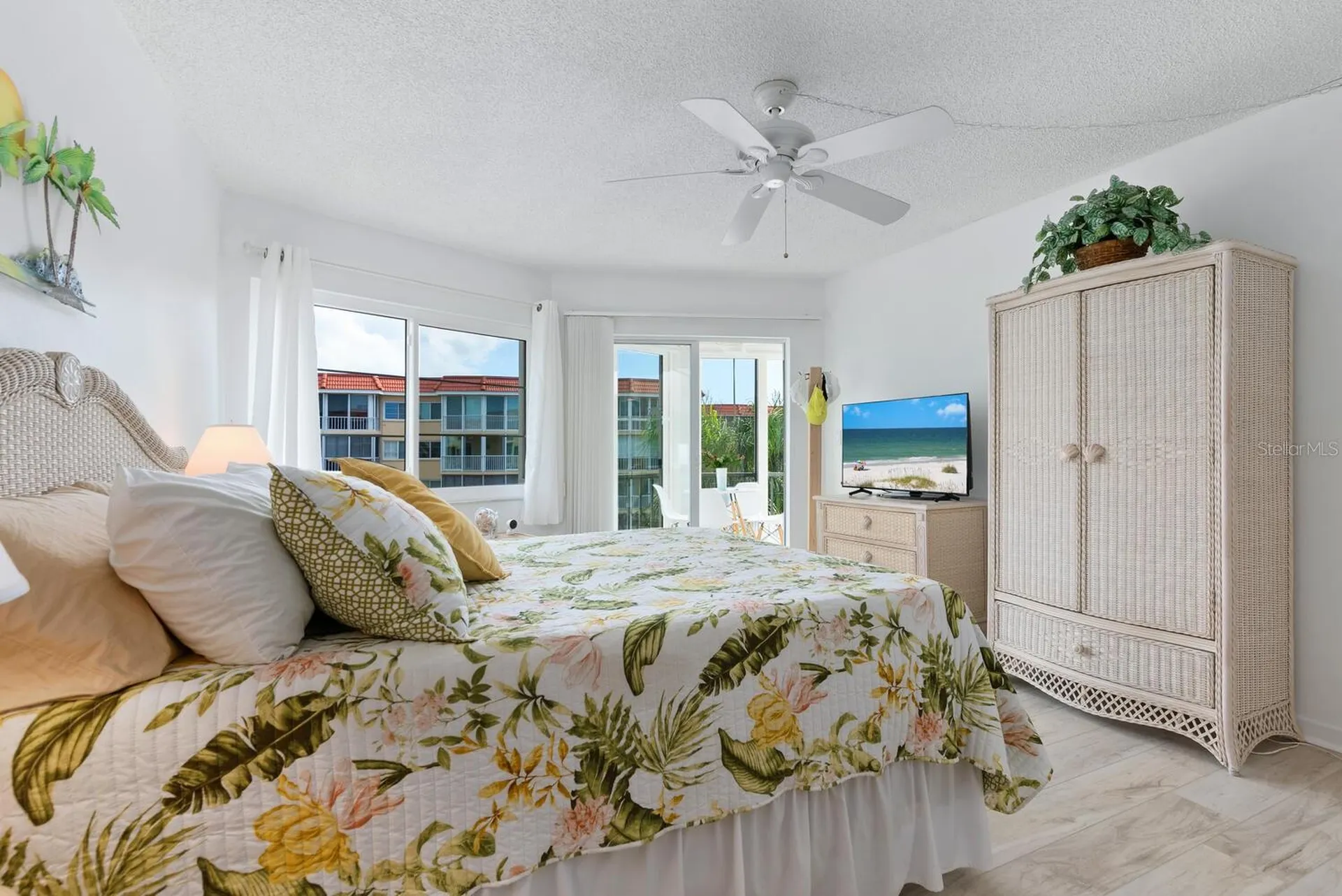 1250 N Portofino Drive Sarasota FL 34242