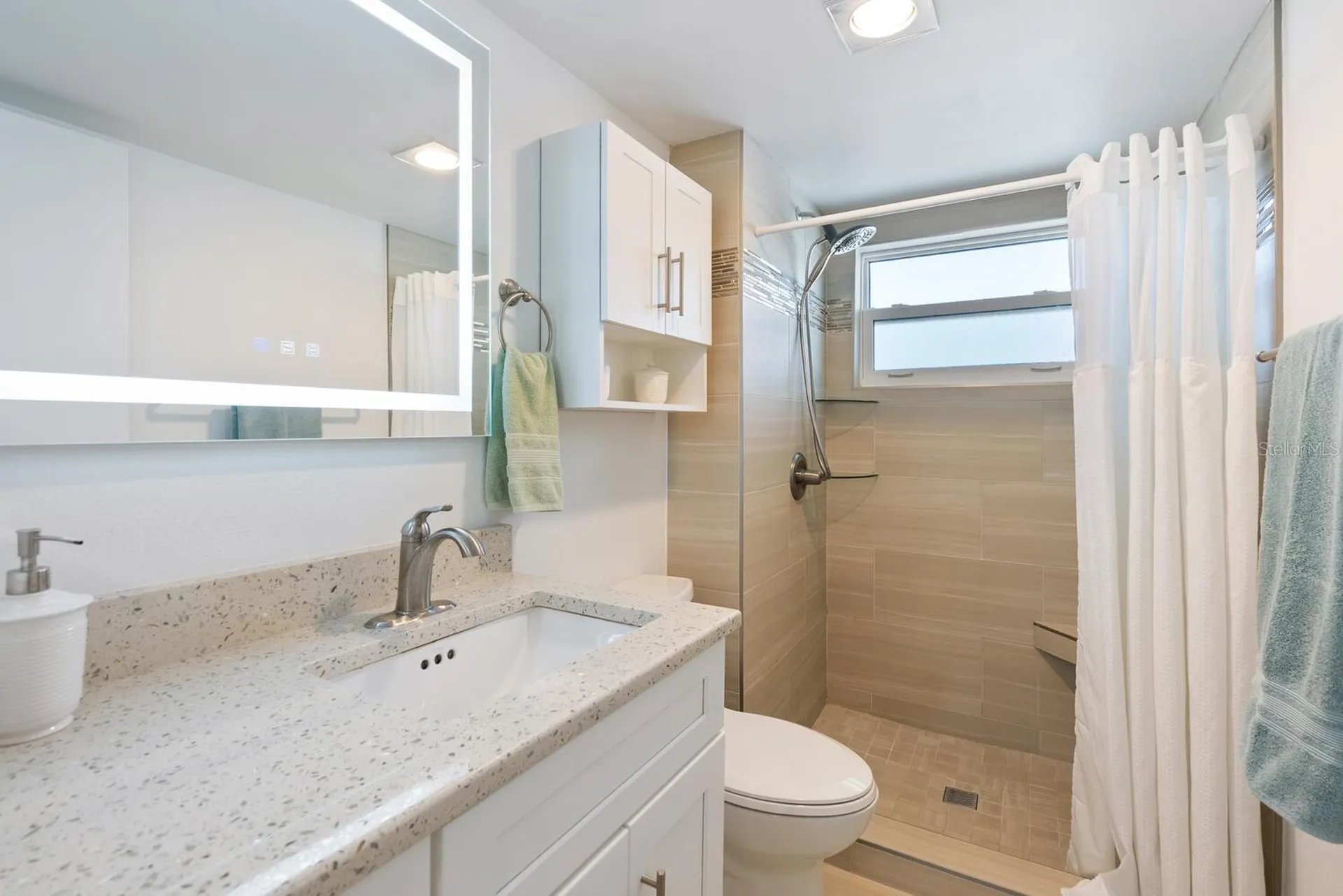 1250 N Portofino Drive Sarasota FL 34242