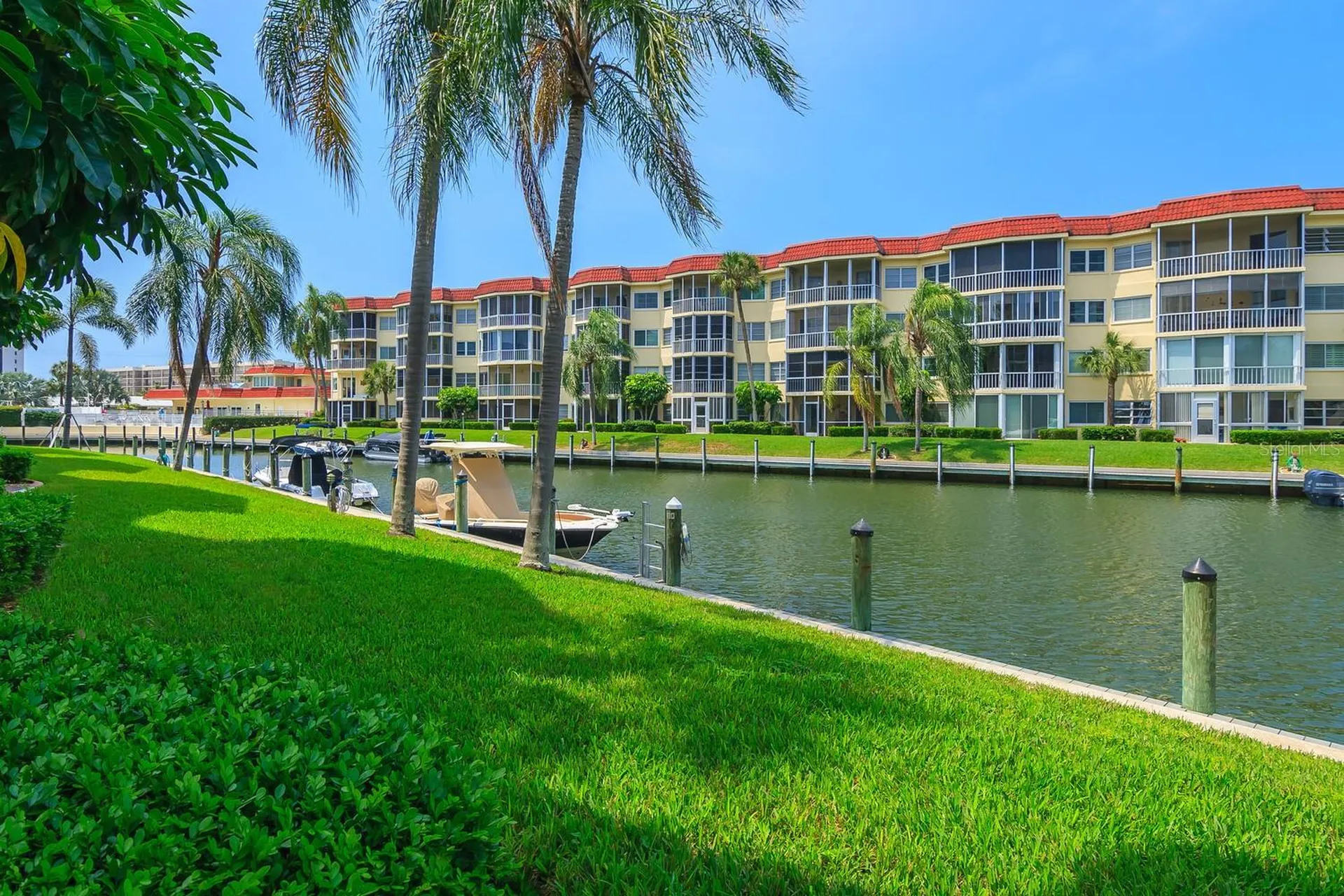 1250 N Portofino Drive Sarasota FL 34242