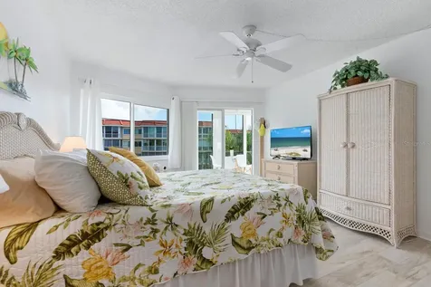 1250 N Portofino Drive Sarasota FL 34242
