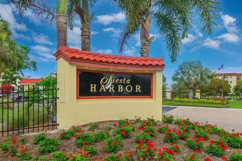 1250 N Portofino Drive Sarasota FL 34242