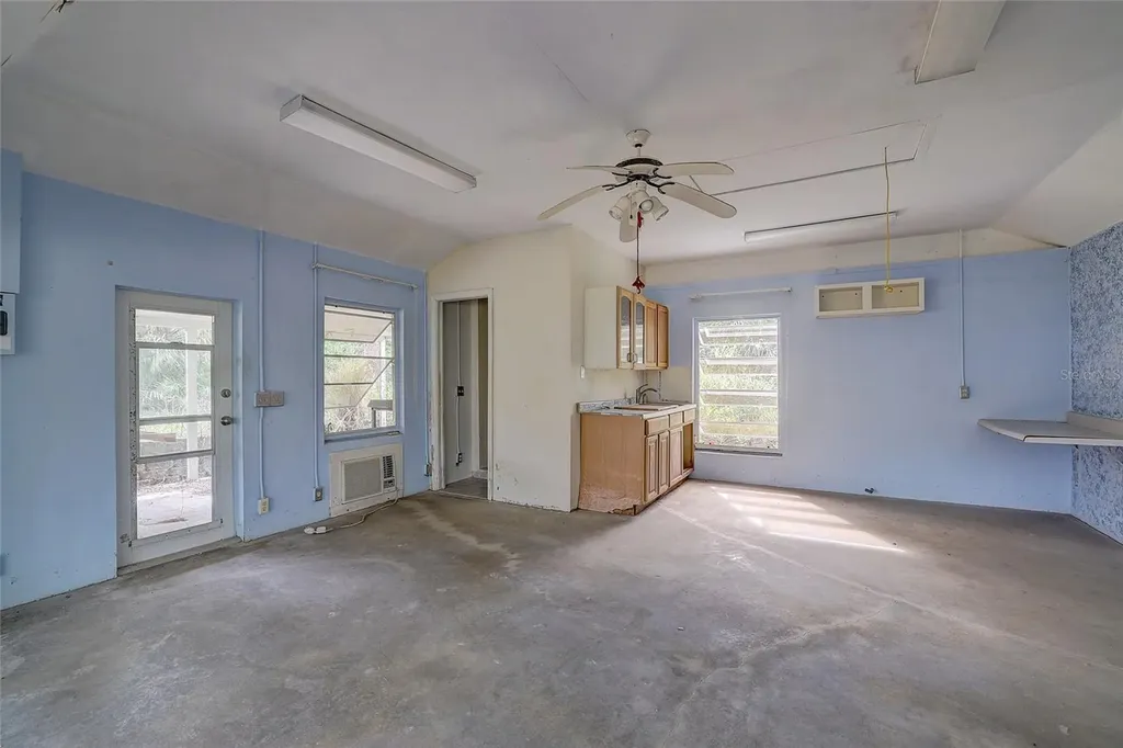 181 S Auburn Road Venice FL 34292
