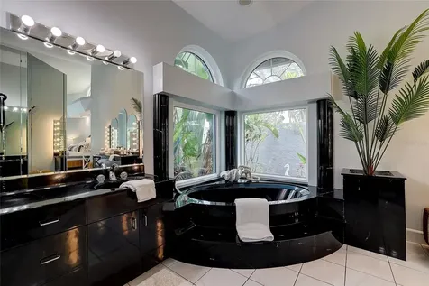 181 S Auburn Road Venice FL 34292