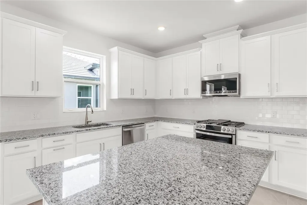 18016 Cherished Loop Bradenton FL 34211