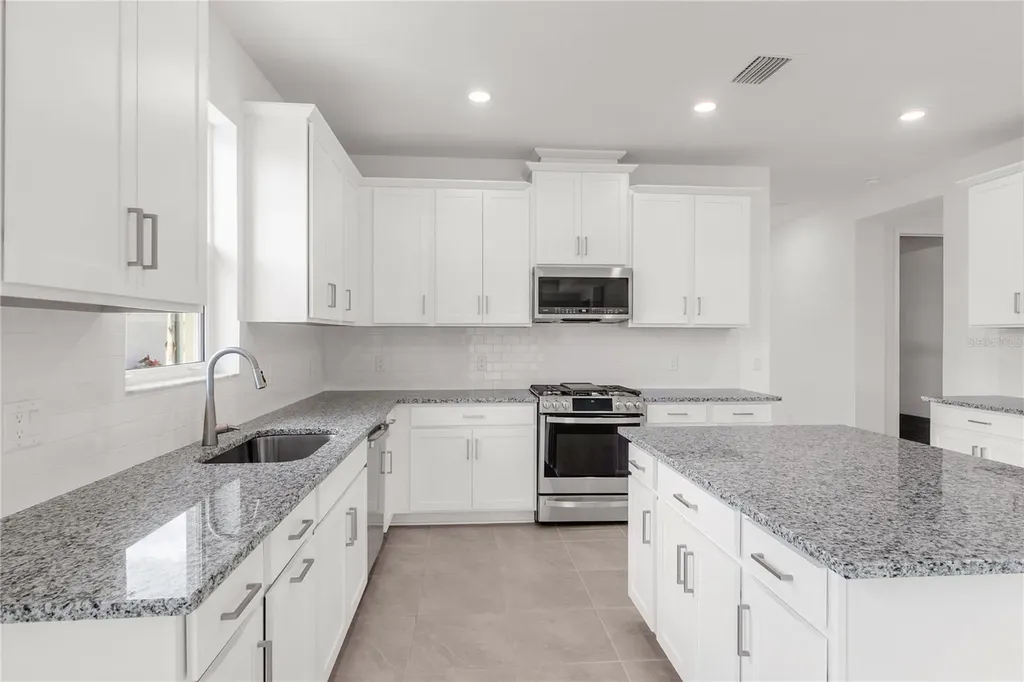 18016 Cherished Loop Bradenton FL 34211